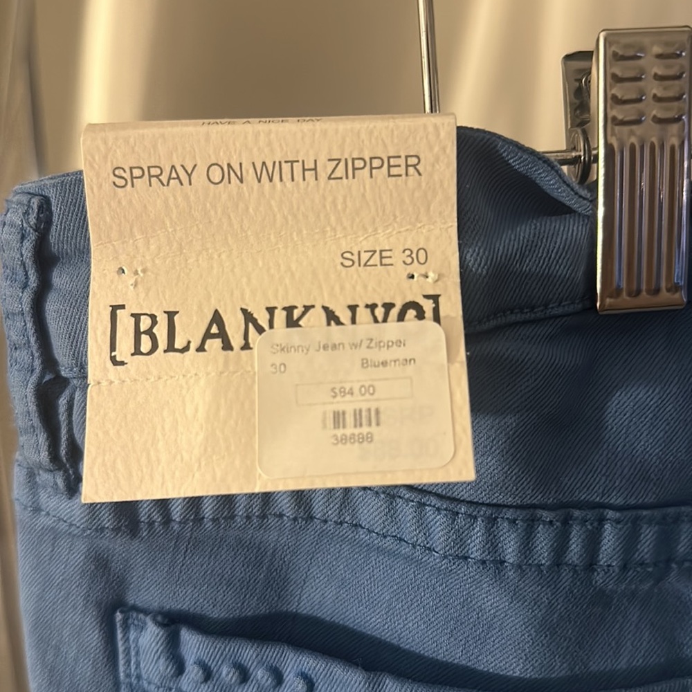 NWT BlankNYC Skinny Jean w/zipper Blueman